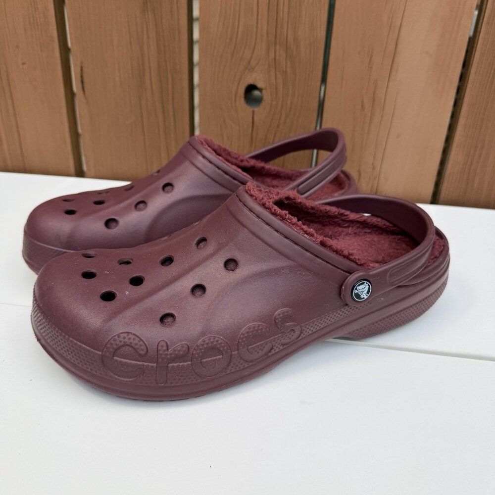 Men's Crocs Classic Burgundy Lined Clogs M12 - Picture 1 of 7